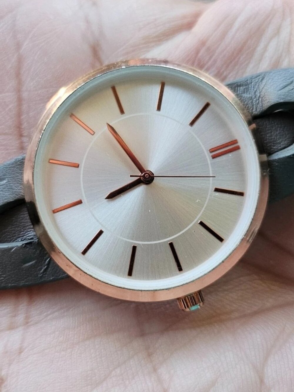 Fashion Wristwatch Brown Faux Leather Vegan Strap Analog Quartz Ladies Watch